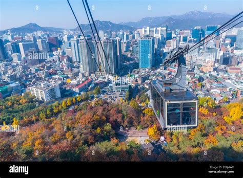 남산타워 케이블카, 서울의 밤을 달리는 시간 여행