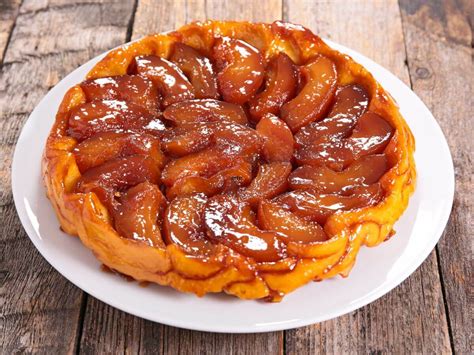  Tarte Tatin z jabłkami: Odrobina karmelizowanego nieba wprost z Tours!